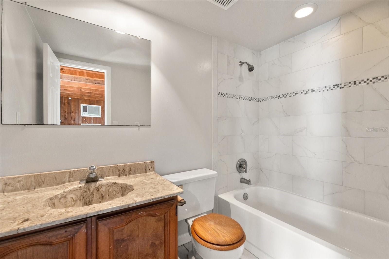 MARKER 5 CONDO - Residential Lease