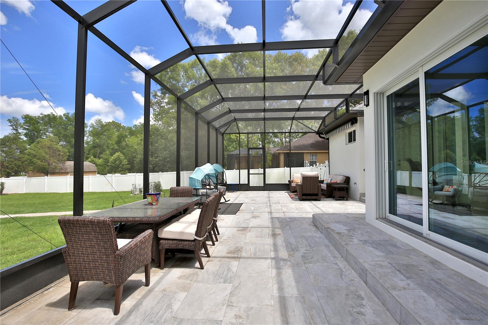 HUNT CLUB/FOX POINT - Residential