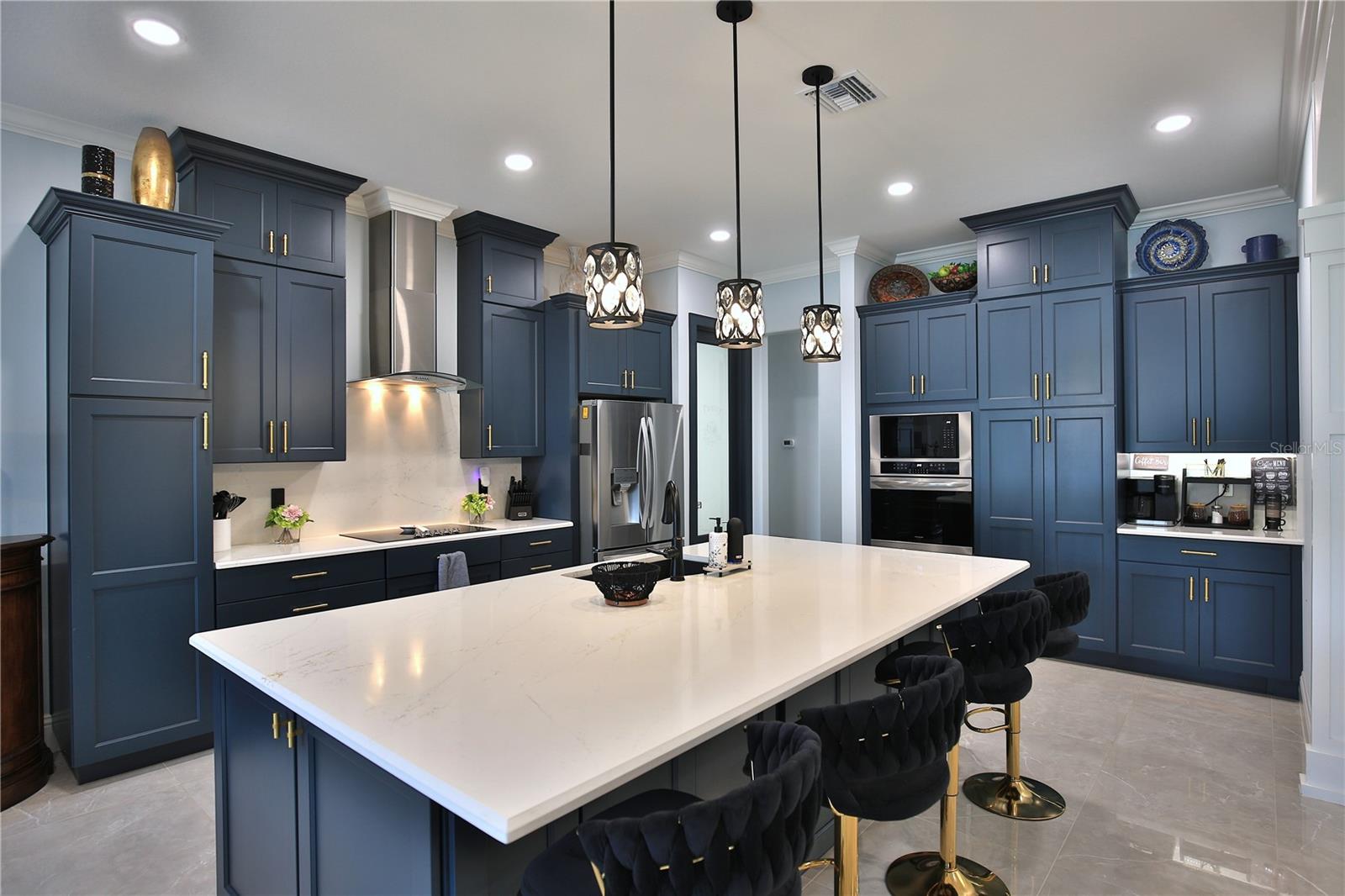 HUNT CLUB/FOX POINT - Residential