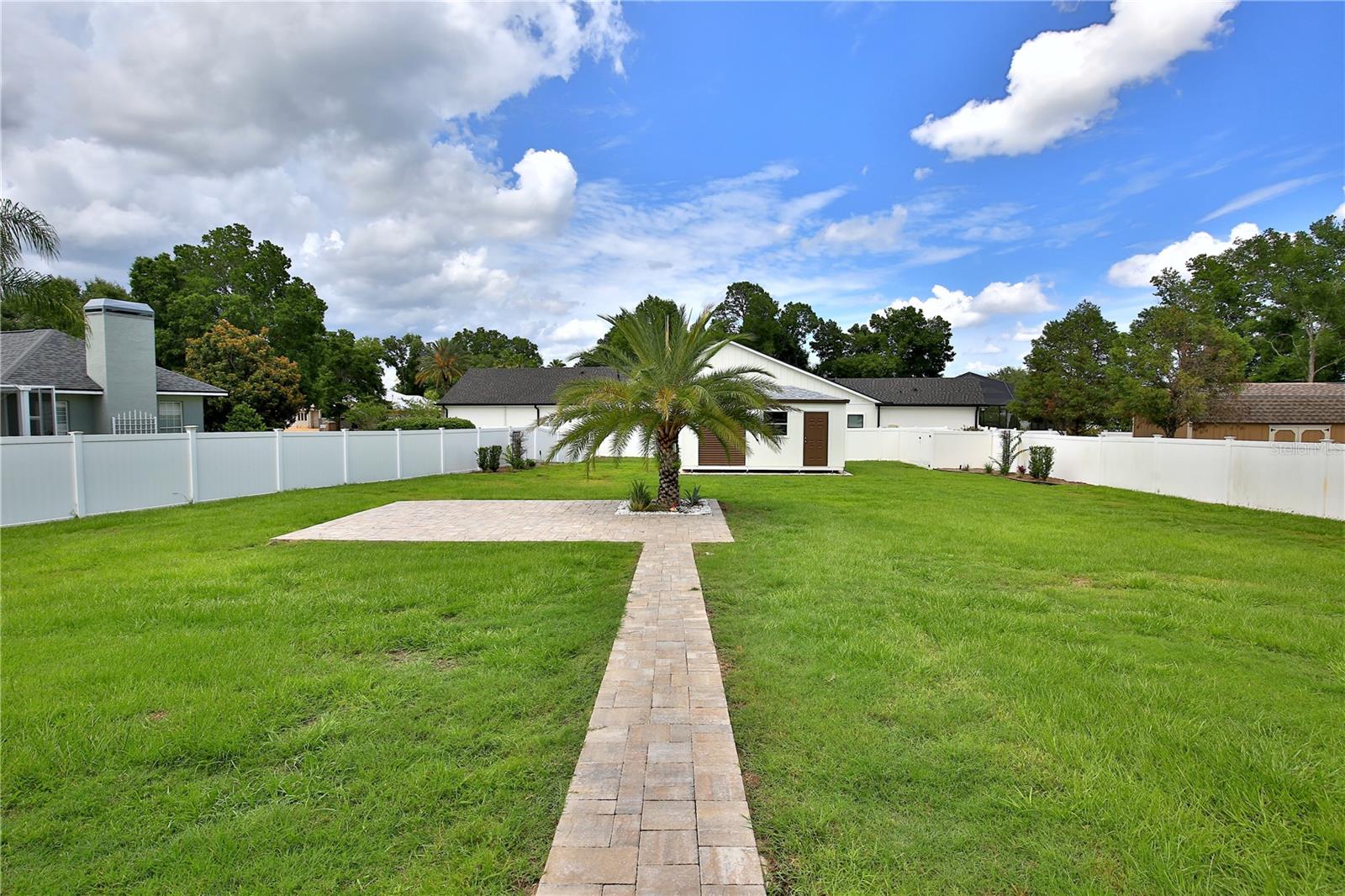 HUNT CLUB/FOX POINT - Residential