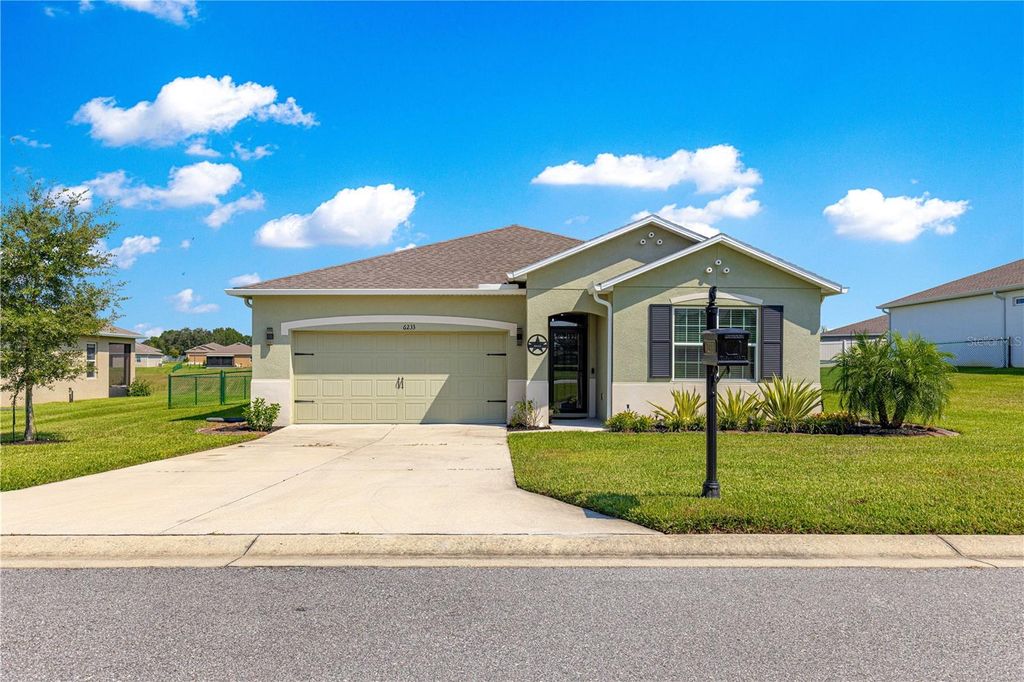 Photo of 6233 SW 89th Street Road, Ocala, FL 34476 (MLS # OM710123)