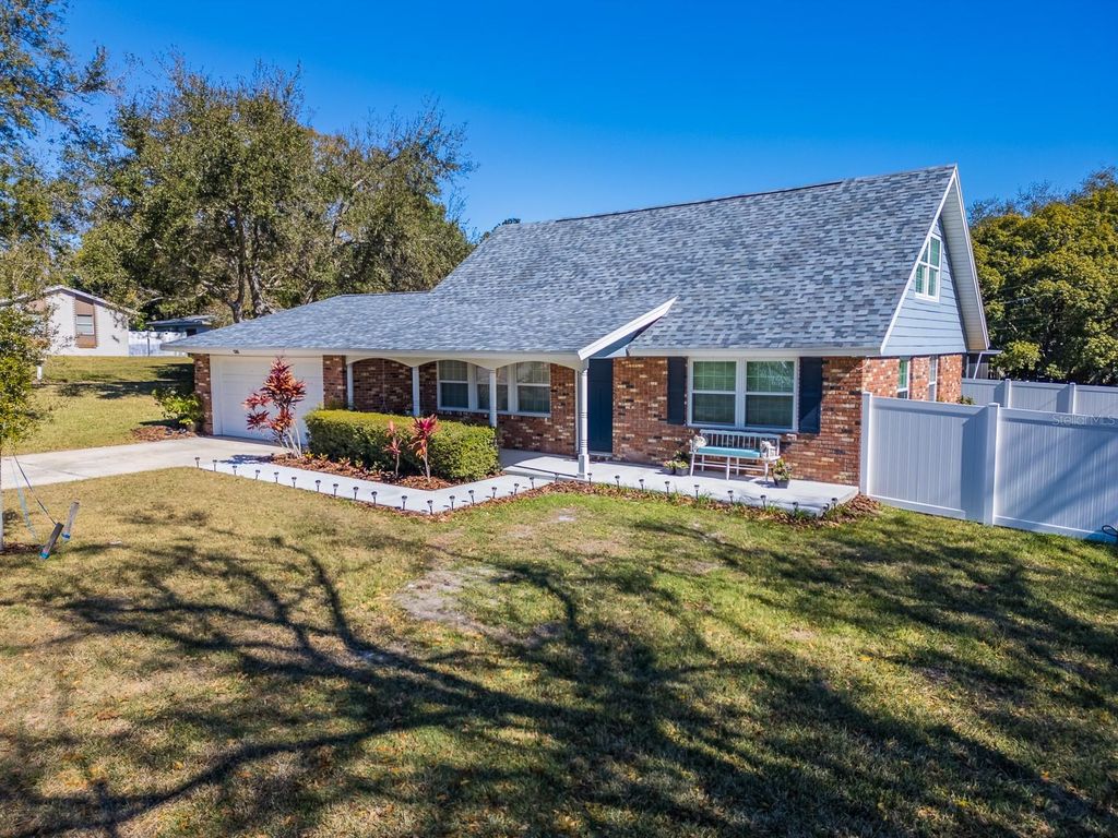 Photo of 1241 S Hercules Avenue, Clearwater, FL 33764 (MLS # TB8470189)