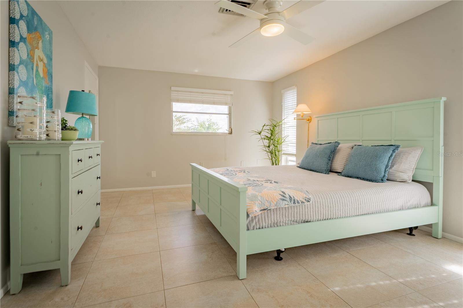 VENICE GARDENS - Residential