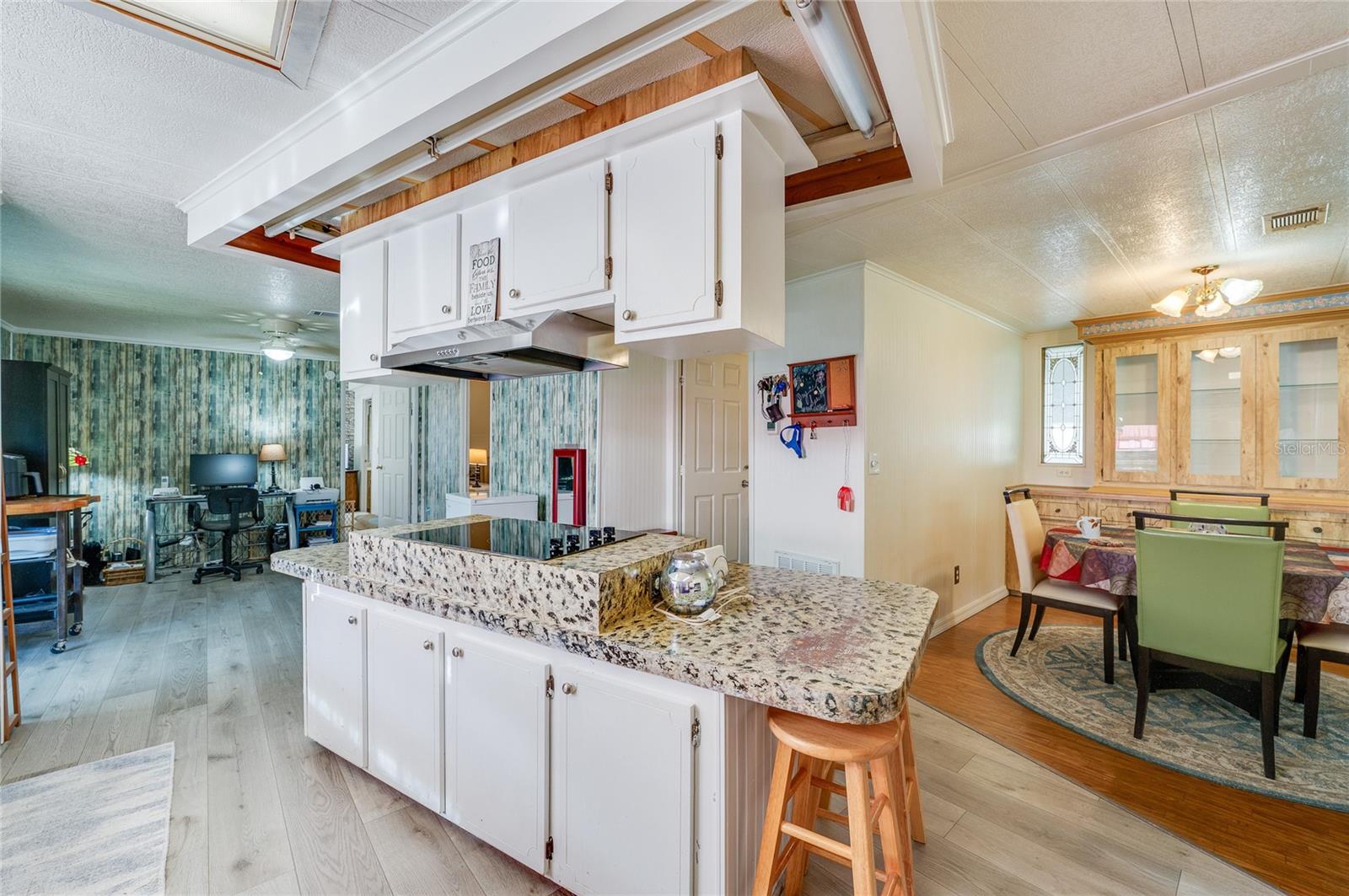 HILL TOP MANOR - Residential