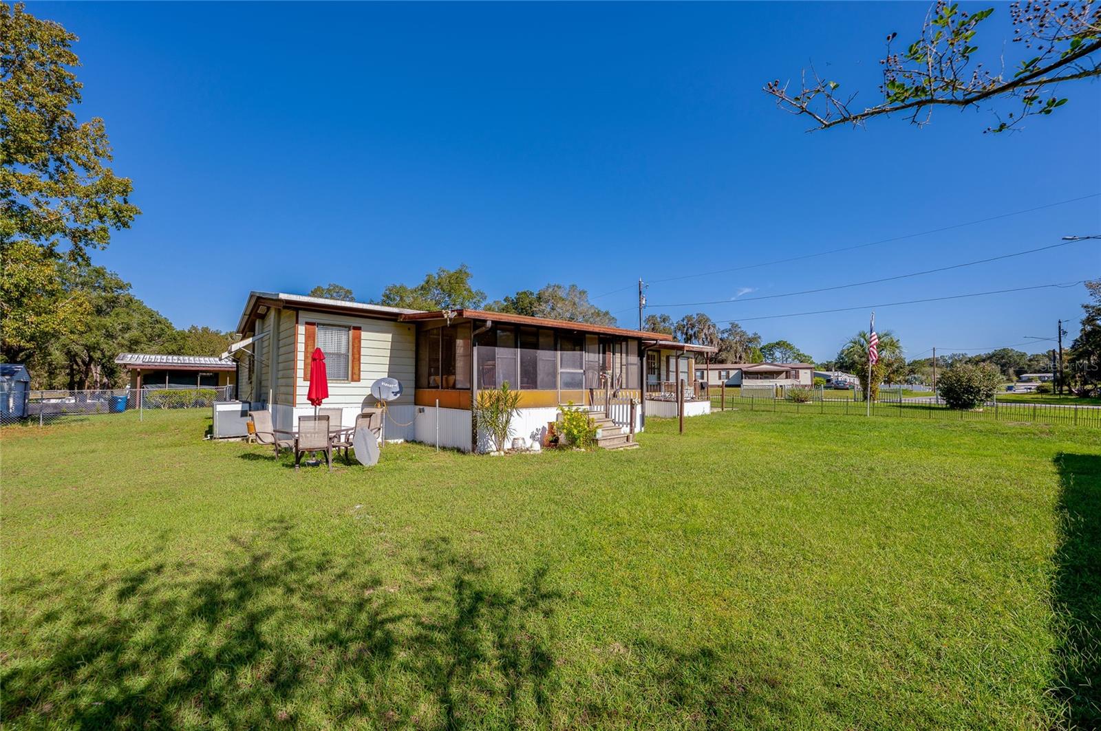 HILL TOP MANOR - Residential