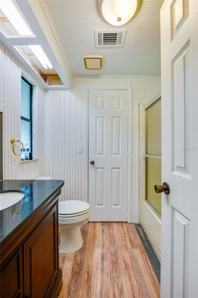 HILL TOP MANOR - Residential