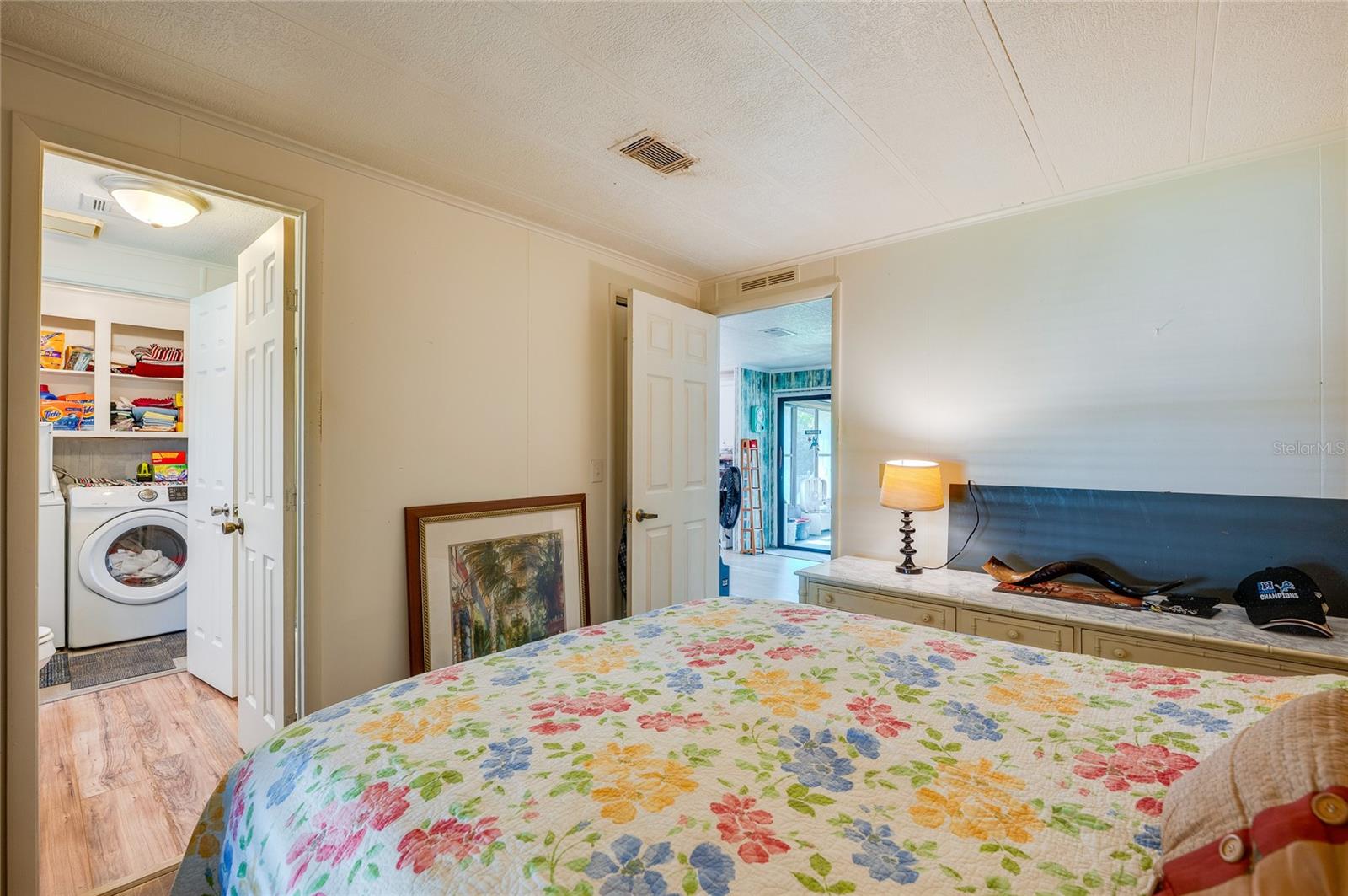 HILL TOP MANOR - Residential