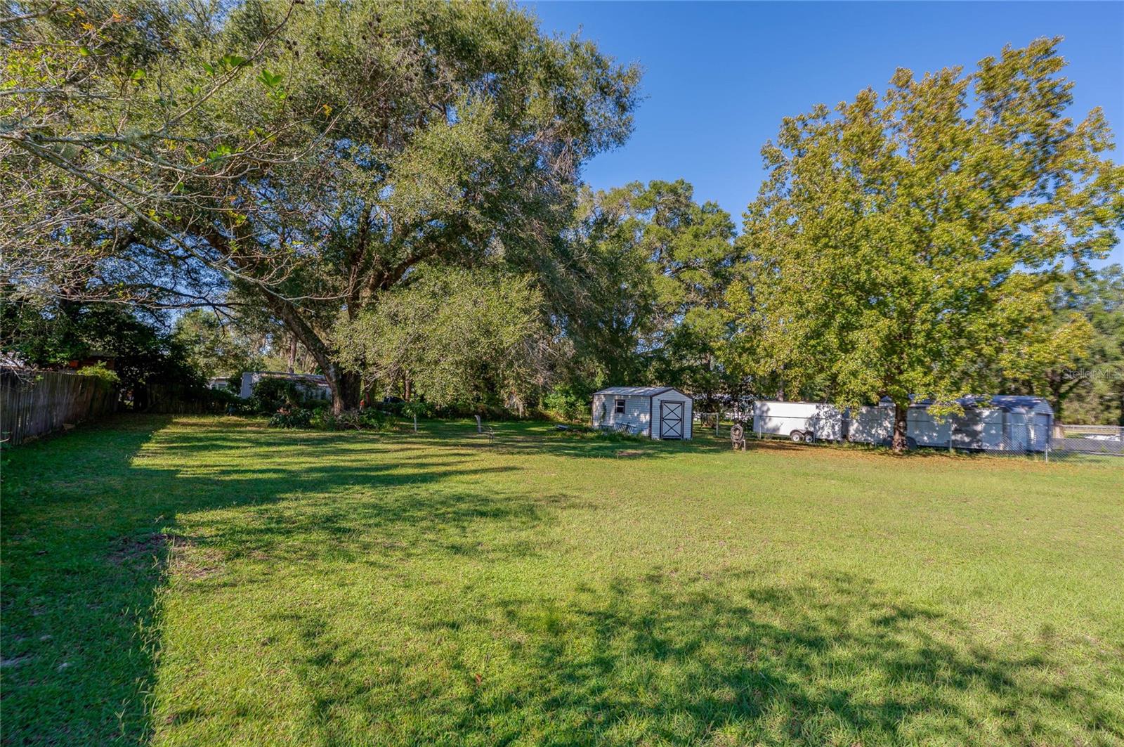 HILL TOP MANOR - Residential