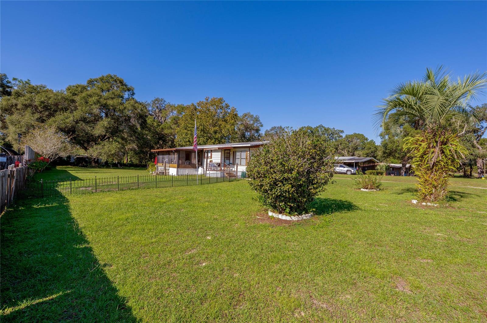 HILL TOP MANOR - Residential