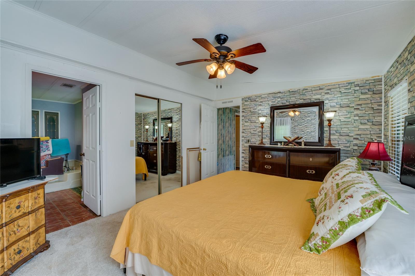 HILL TOP MANOR - Residential