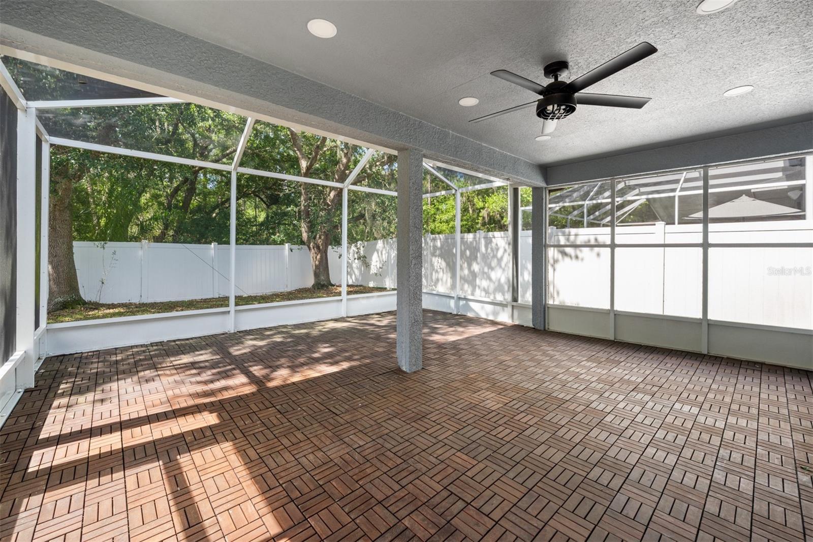 BAY ARBOR - Residential