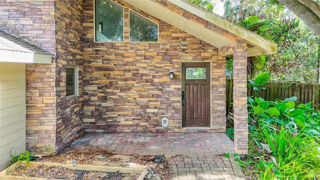 Photo of 2501 Withy Court, Tampa, FL 33618 (MLS # TB8523253)