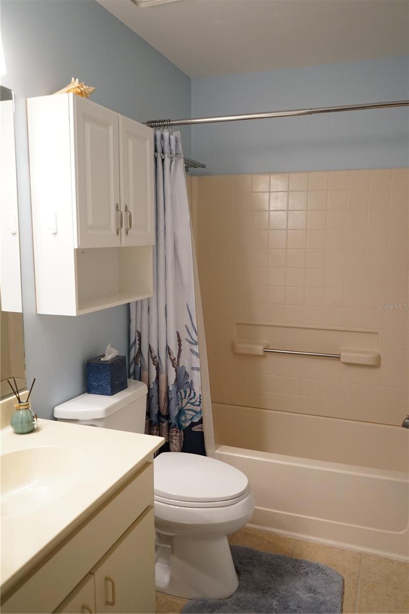 THE KNOLLS OF KINGS POINT II A - Residential