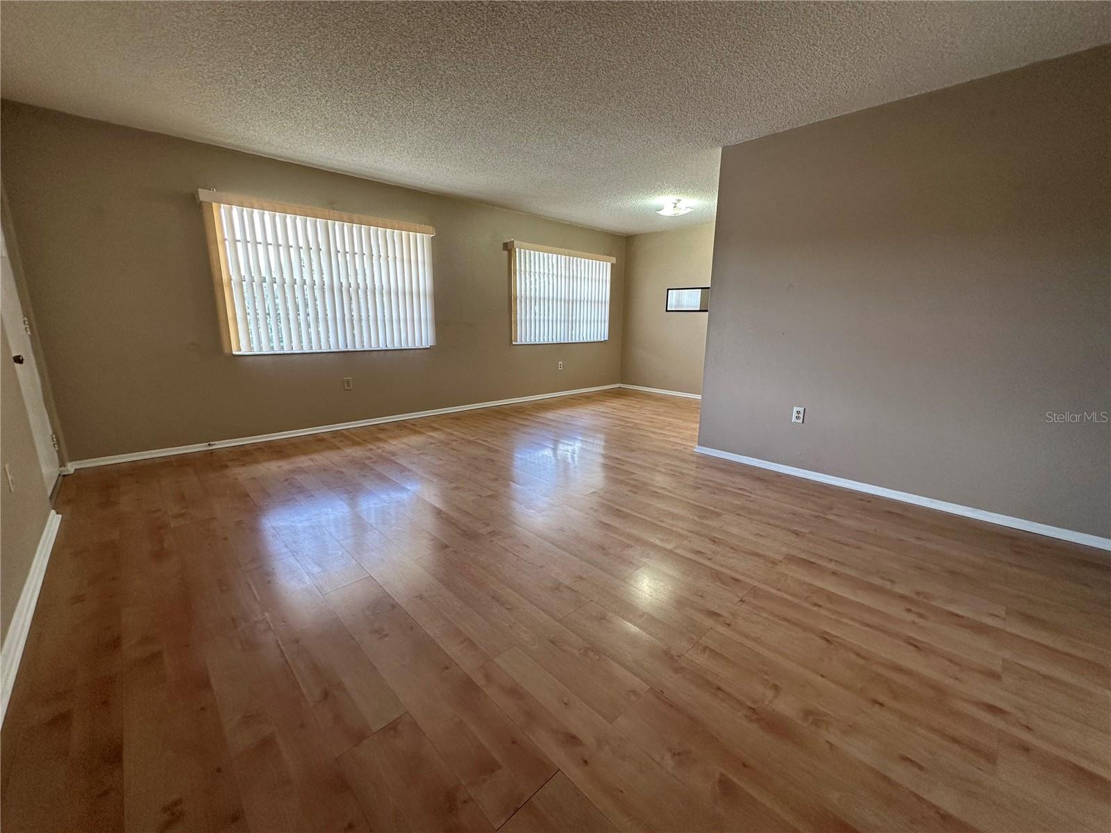 SUMMER LAKES 2 - Residential Lease