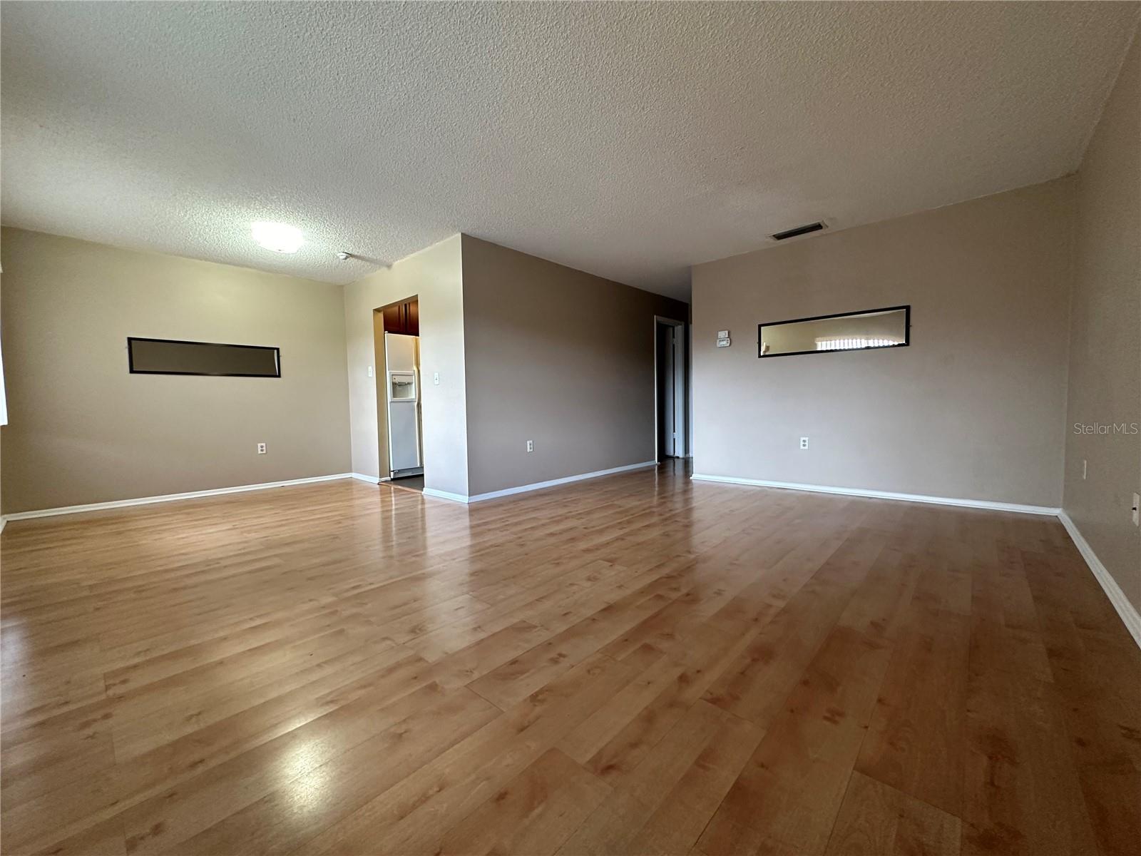 SUMMER LAKES 2 - Residential Lease
