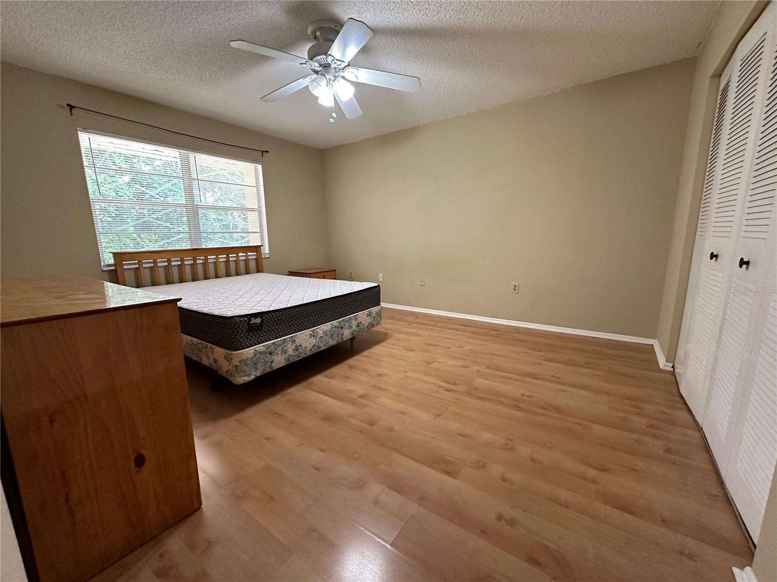 SUMMER LAKES 2 - Residential Lease