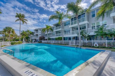 A home in LONGBOAT KEY