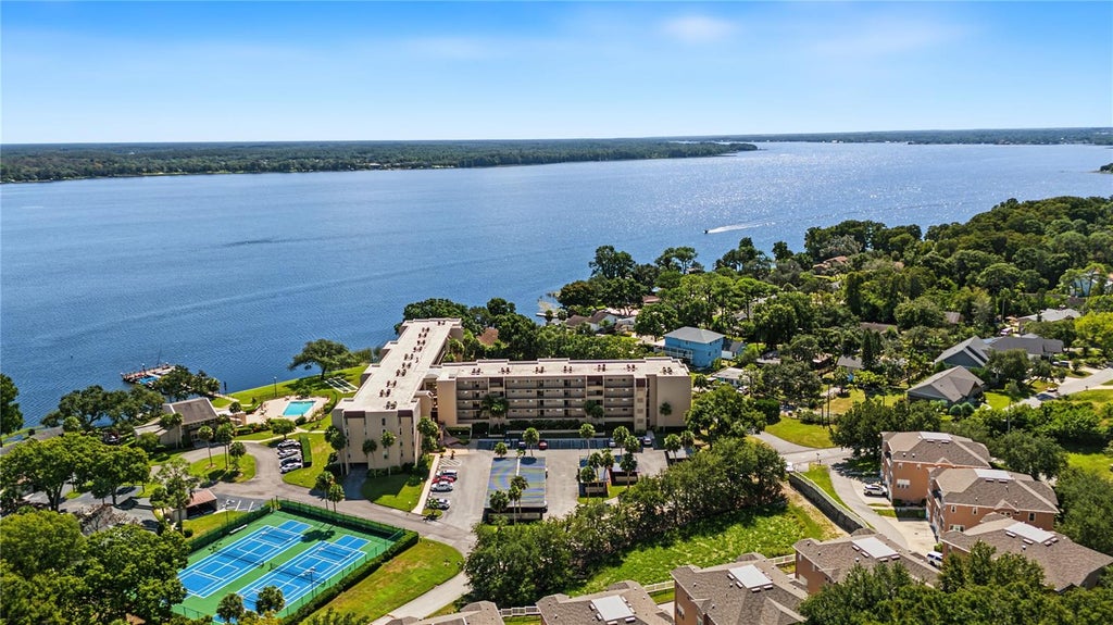 Photo of 90 S Highland Avenue #1203, Tarpon Springs, FL 34689 (MLS # TB8560627)