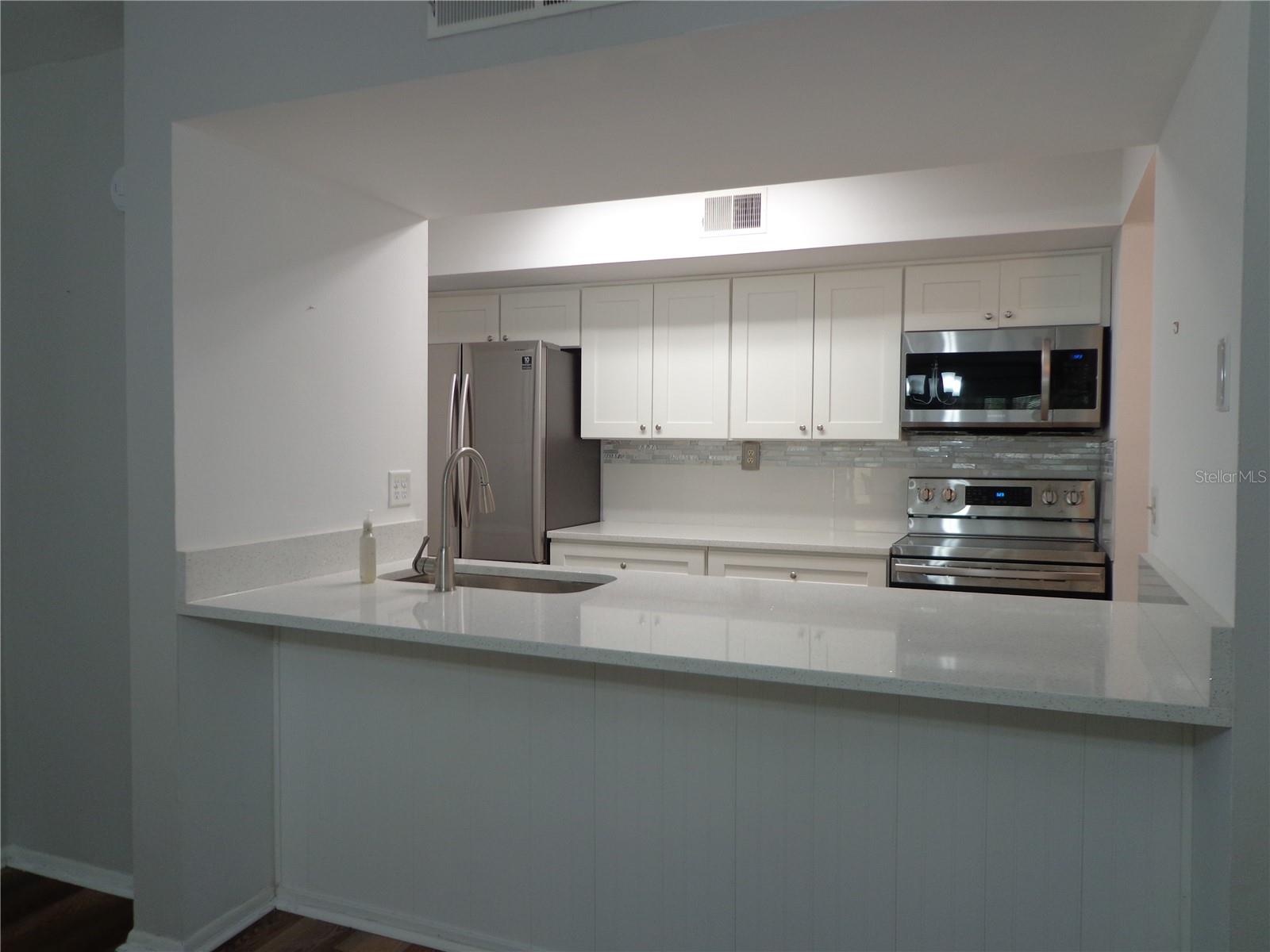 13608 S VILLAGE DRIVE 7103