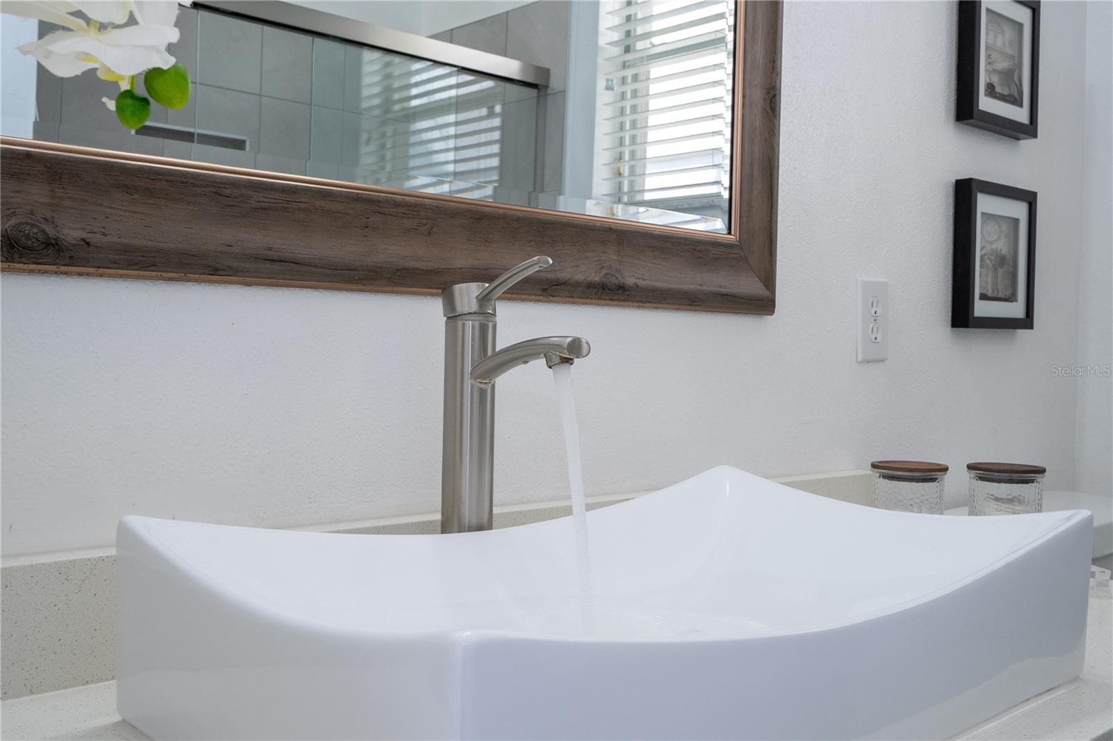 SIGNATURE LKS-PCL 01B - Residential