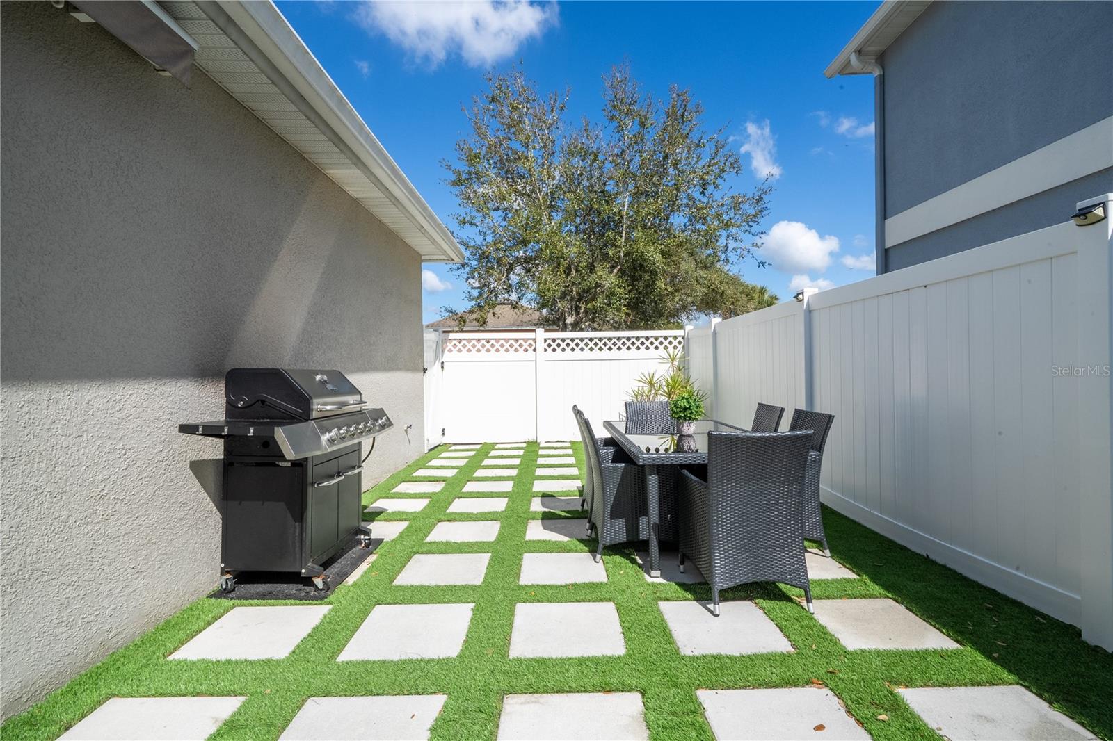 SIGNATURE LKS-PCL 01B - Residential