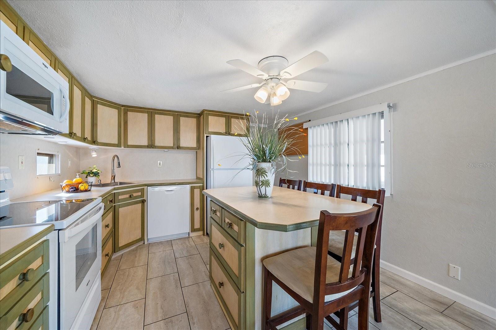 TROPIC ISLES CO-OP - Residential