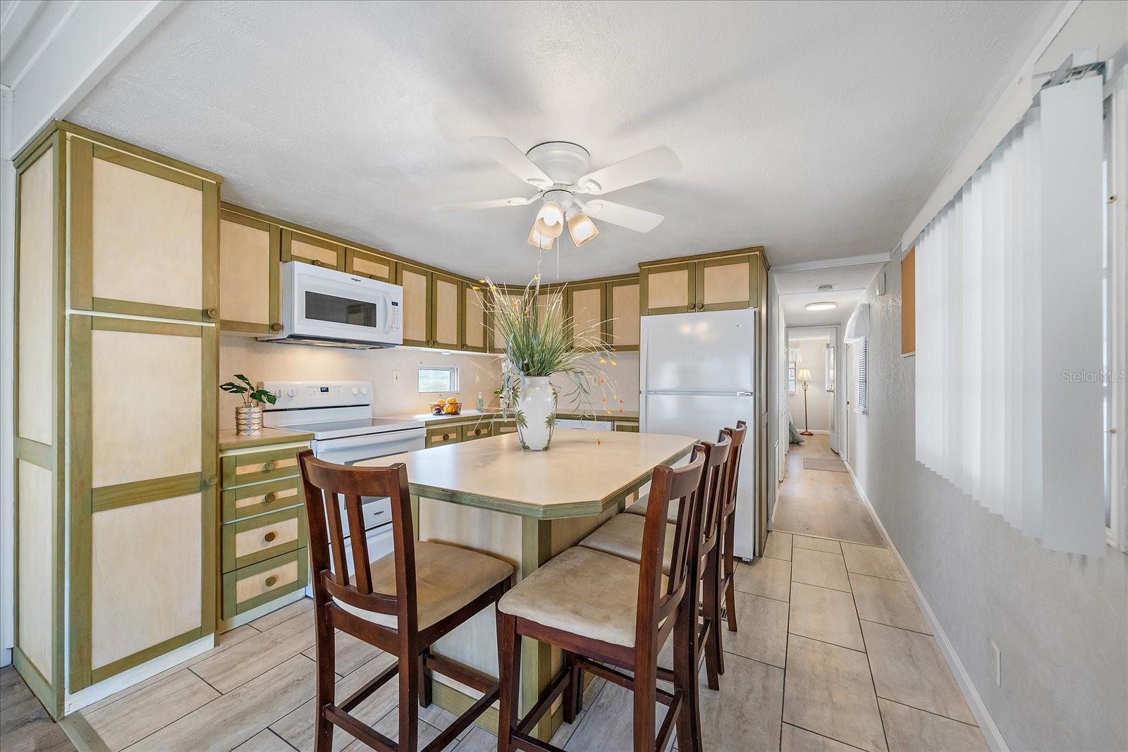 TROPIC ISLES CO-OP - Residential