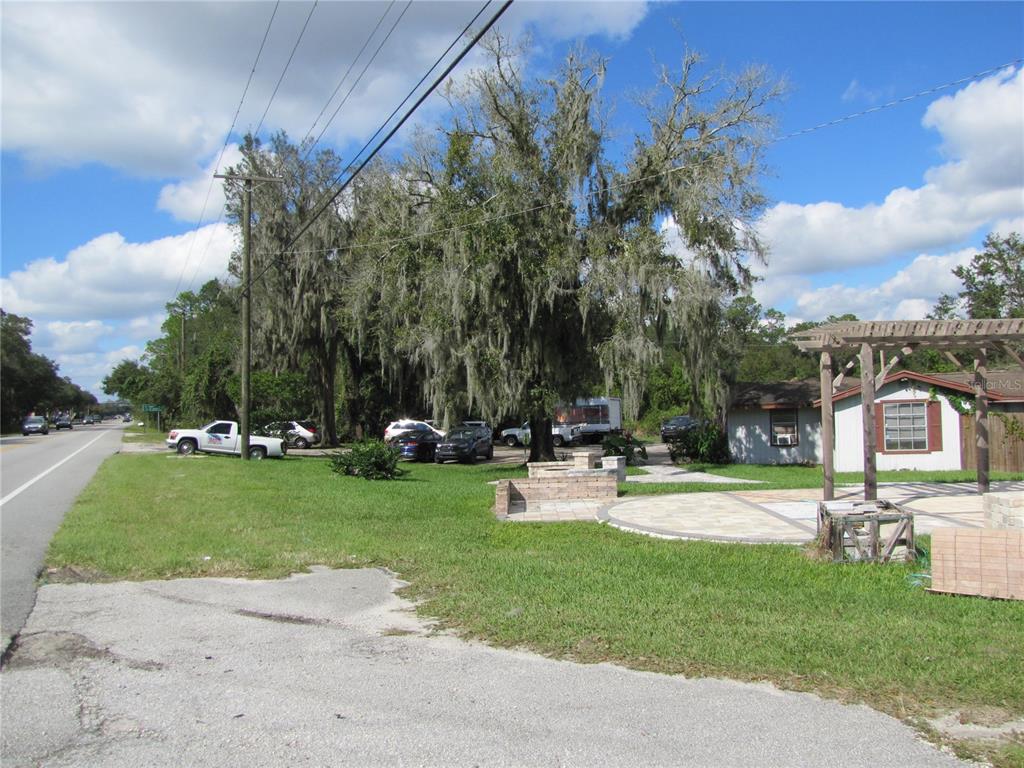 3709 LITHIA PINECREST ROAD