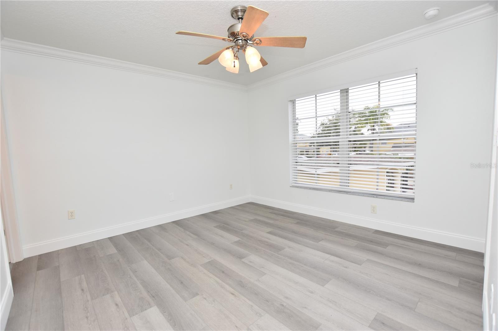 COBBLESTONE LNDG TWNHMS - Residential Lease