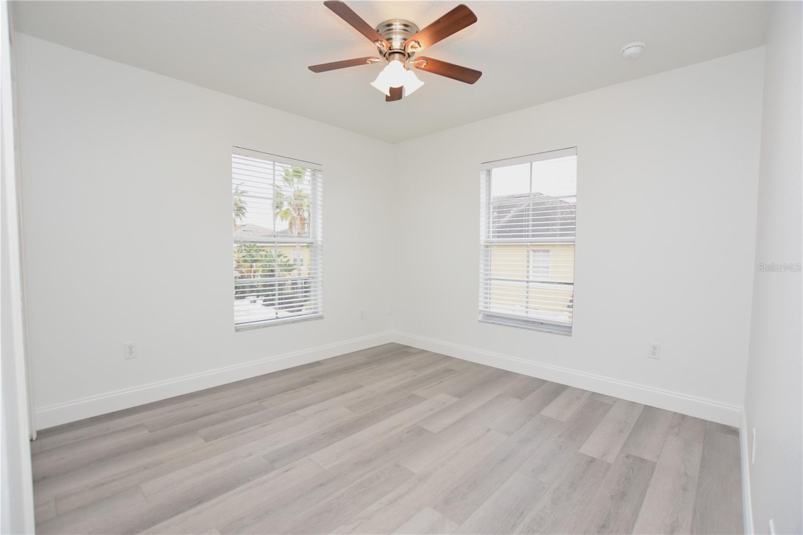 COBBLESTONE LNDG TWNHMS - Residential Lease