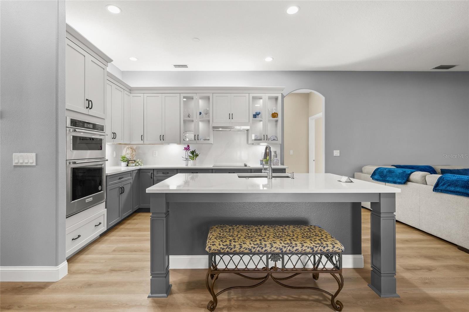 LAUREL MEADOWS - Residential