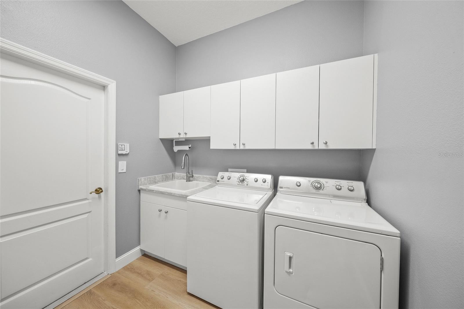 LAUREL MEADOWS - Residential