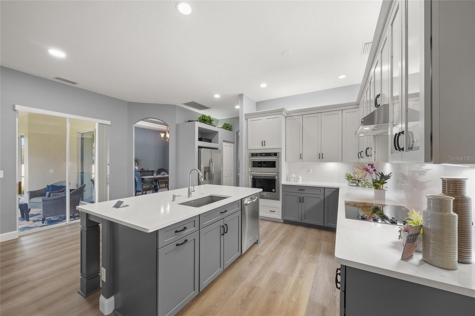 LAUREL MEADOWS - Residential