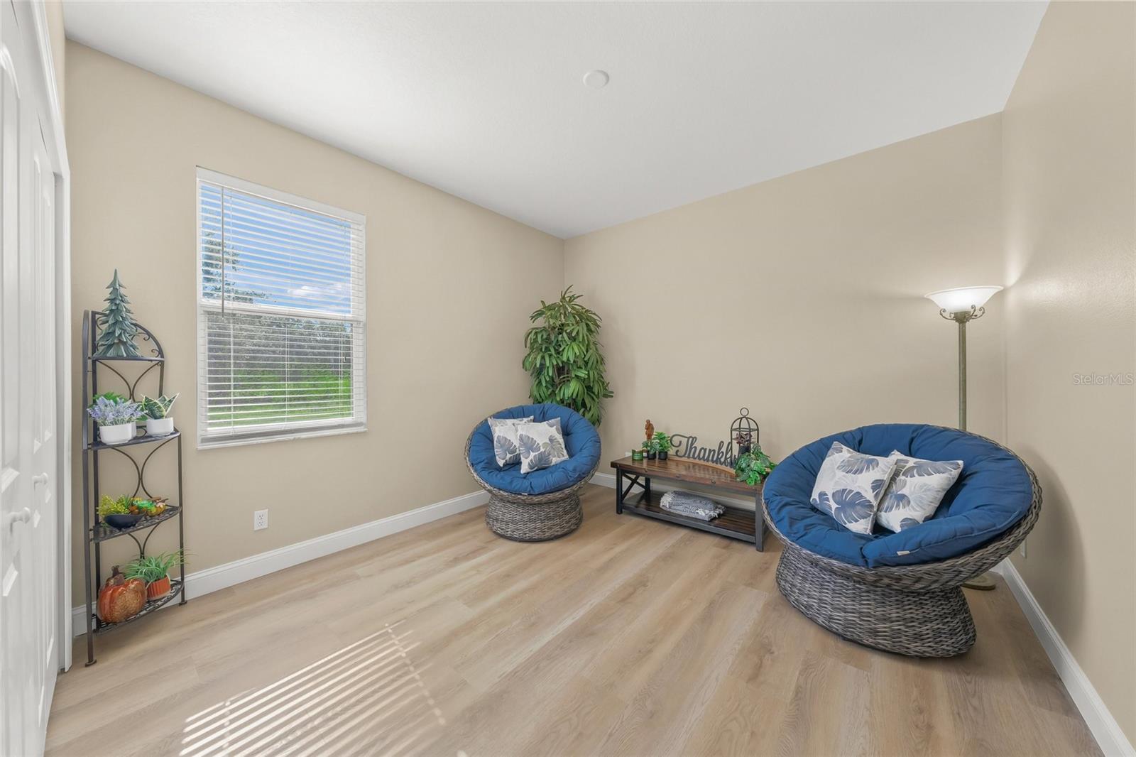 LAUREL MEADOWS - Residential