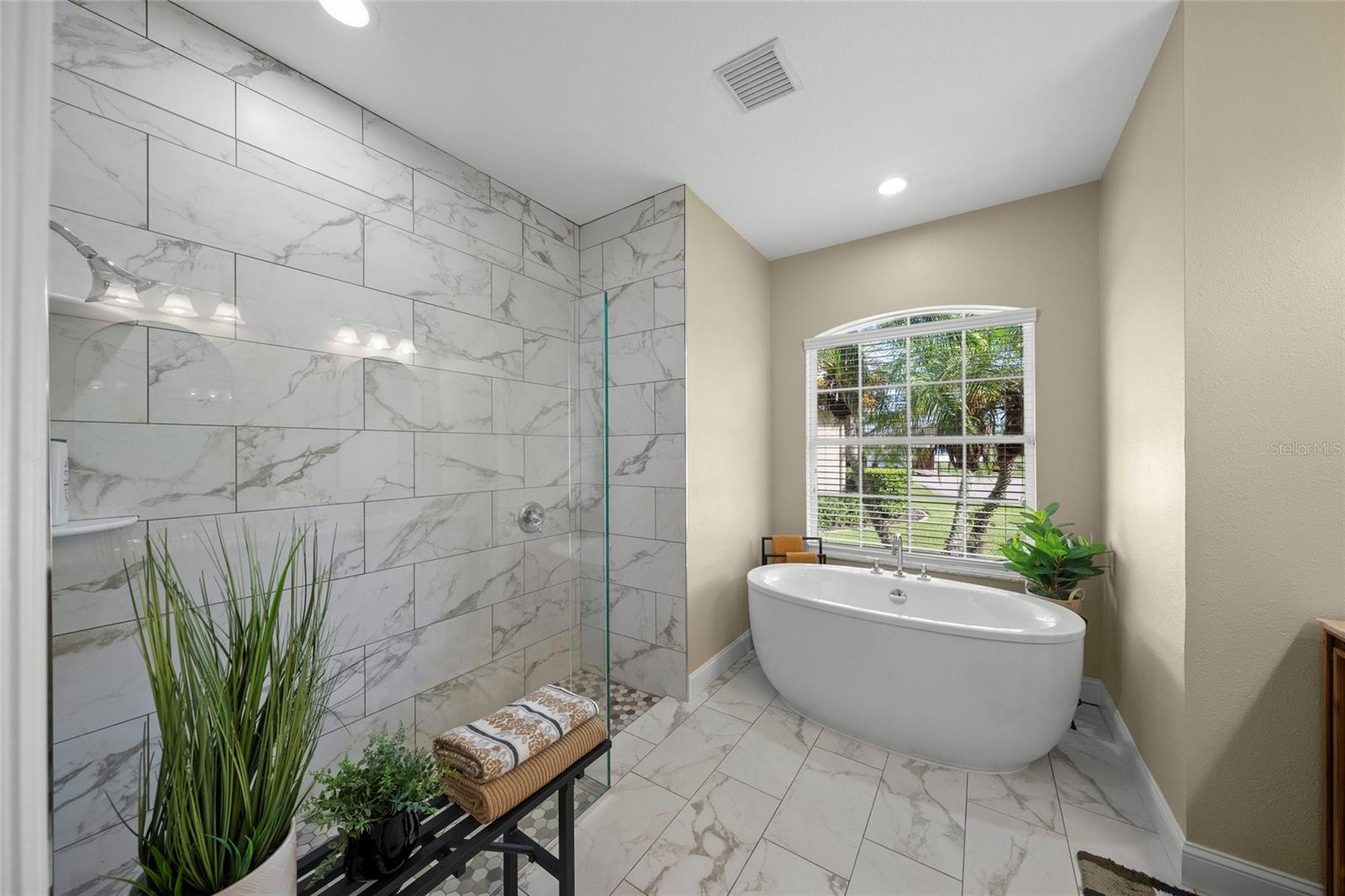 LAUREL MEADOWS - Residential