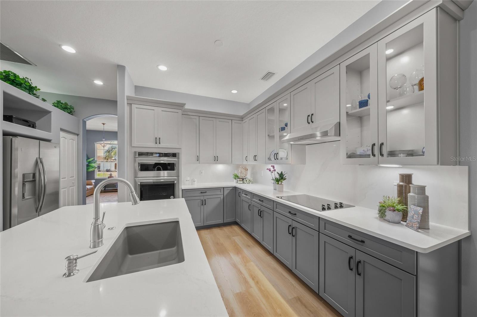 LAUREL MEADOWS - Residential