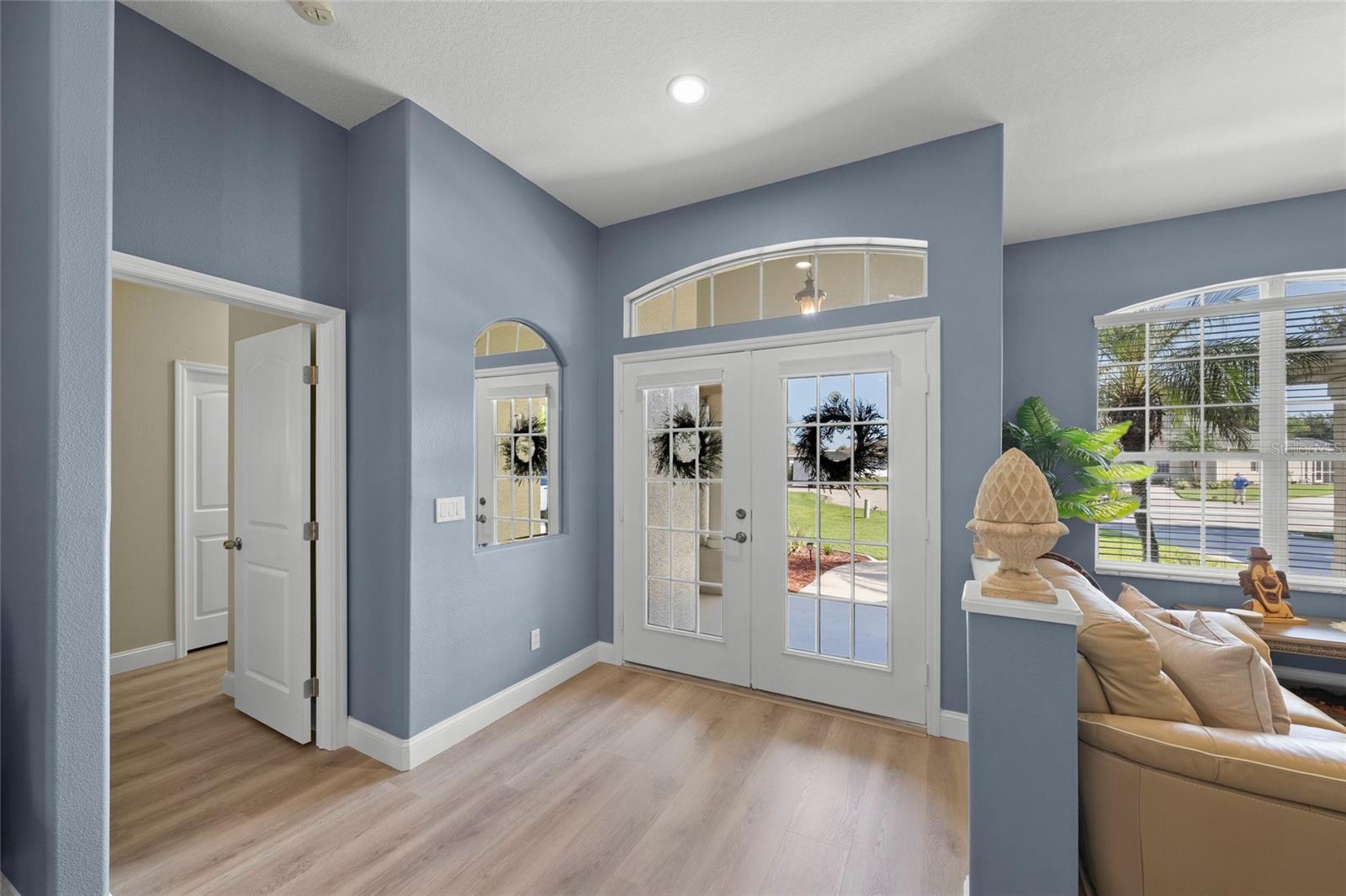 LAUREL MEADOWS - Residential