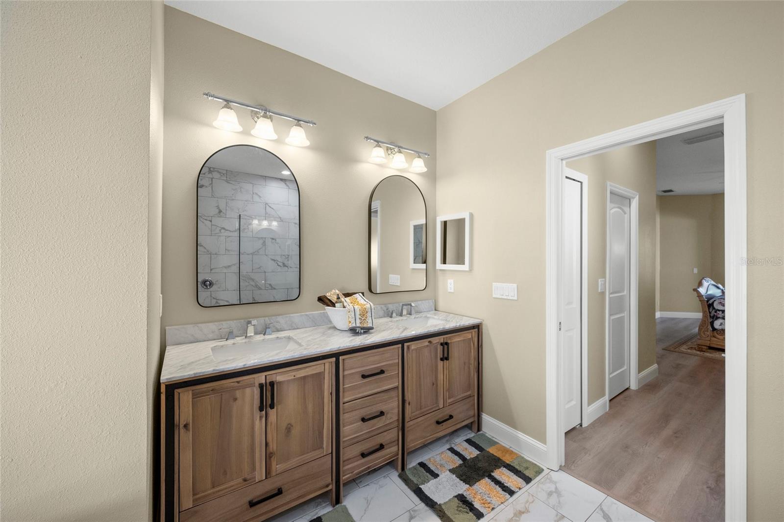 LAUREL MEADOWS - Residential