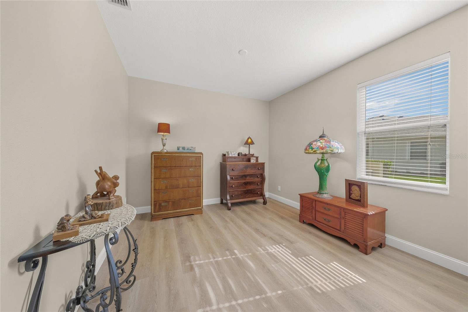 LAUREL MEADOWS - Residential