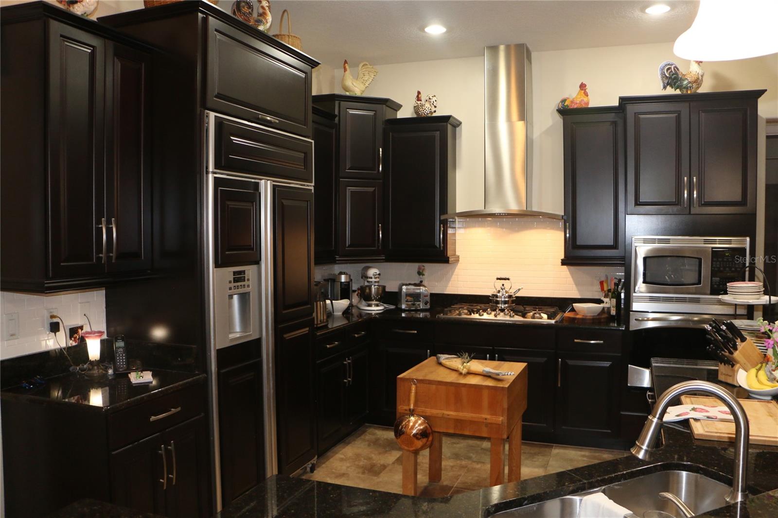 HEATHROW COUNTRY ESTATE - Residential