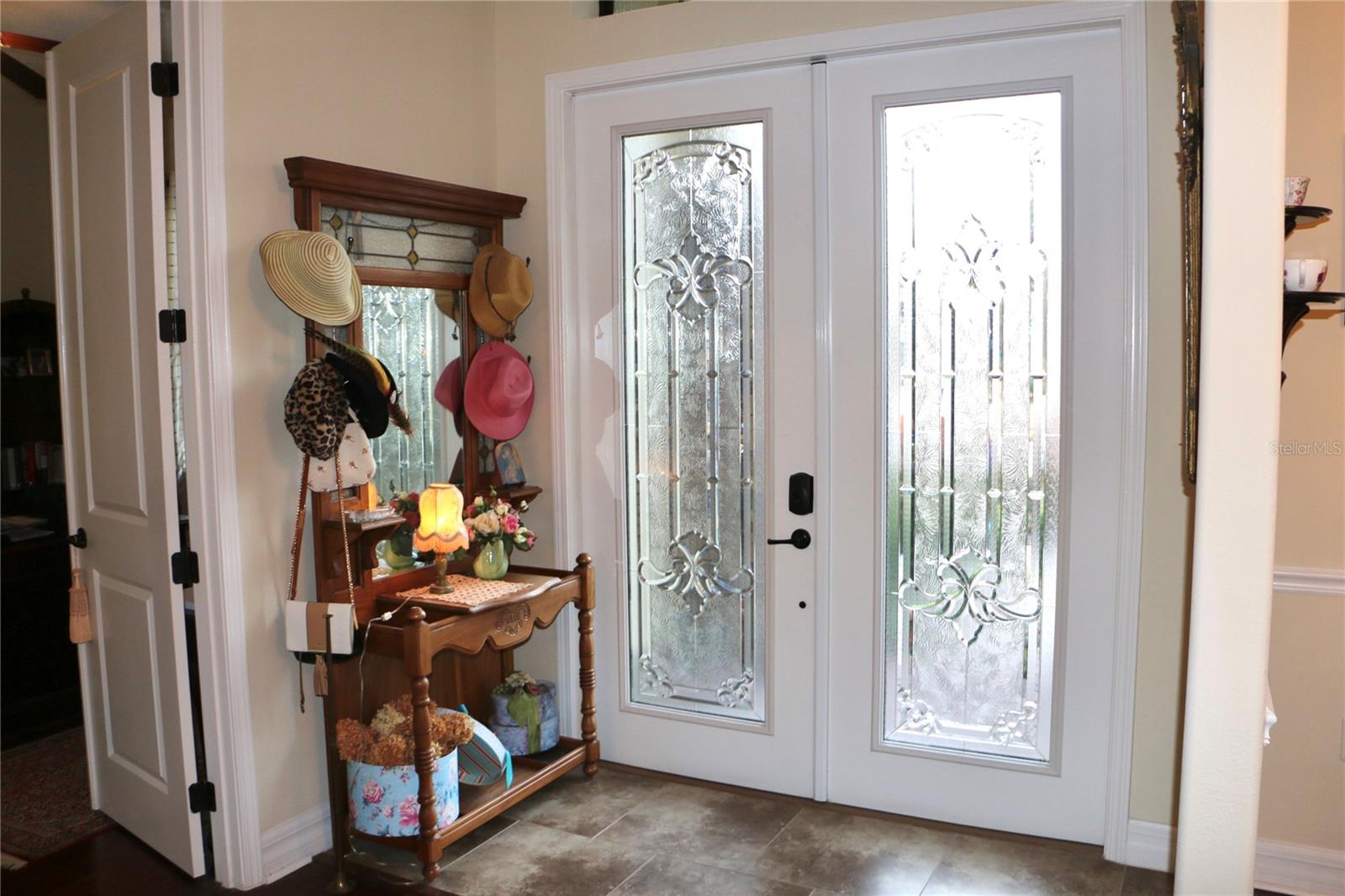 HEATHROW COUNTRY ESTATE - Residential