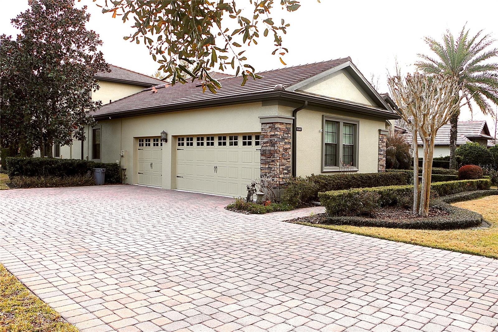 HEATHROW COUNTRY ESTATE - Residential