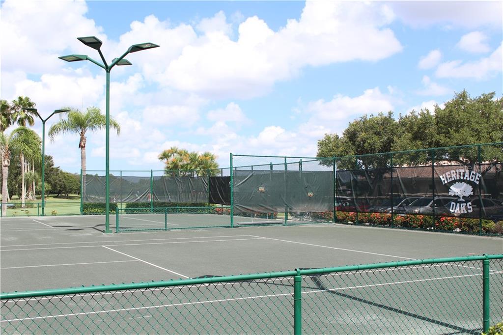 VERANDA 2 AT HERITAGE OAKS - Residential Lease