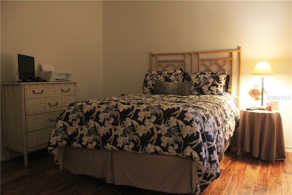 VERANDA 2 AT HERITAGE OAKS - Residential Lease