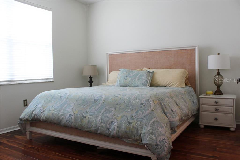 VERANDA 2 AT HERITAGE OAKS - Residential Lease