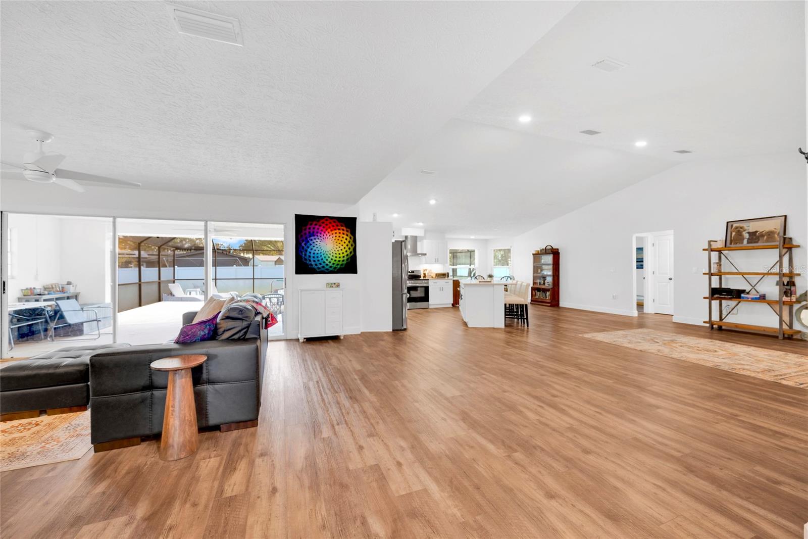 SPRING HILL - Residential