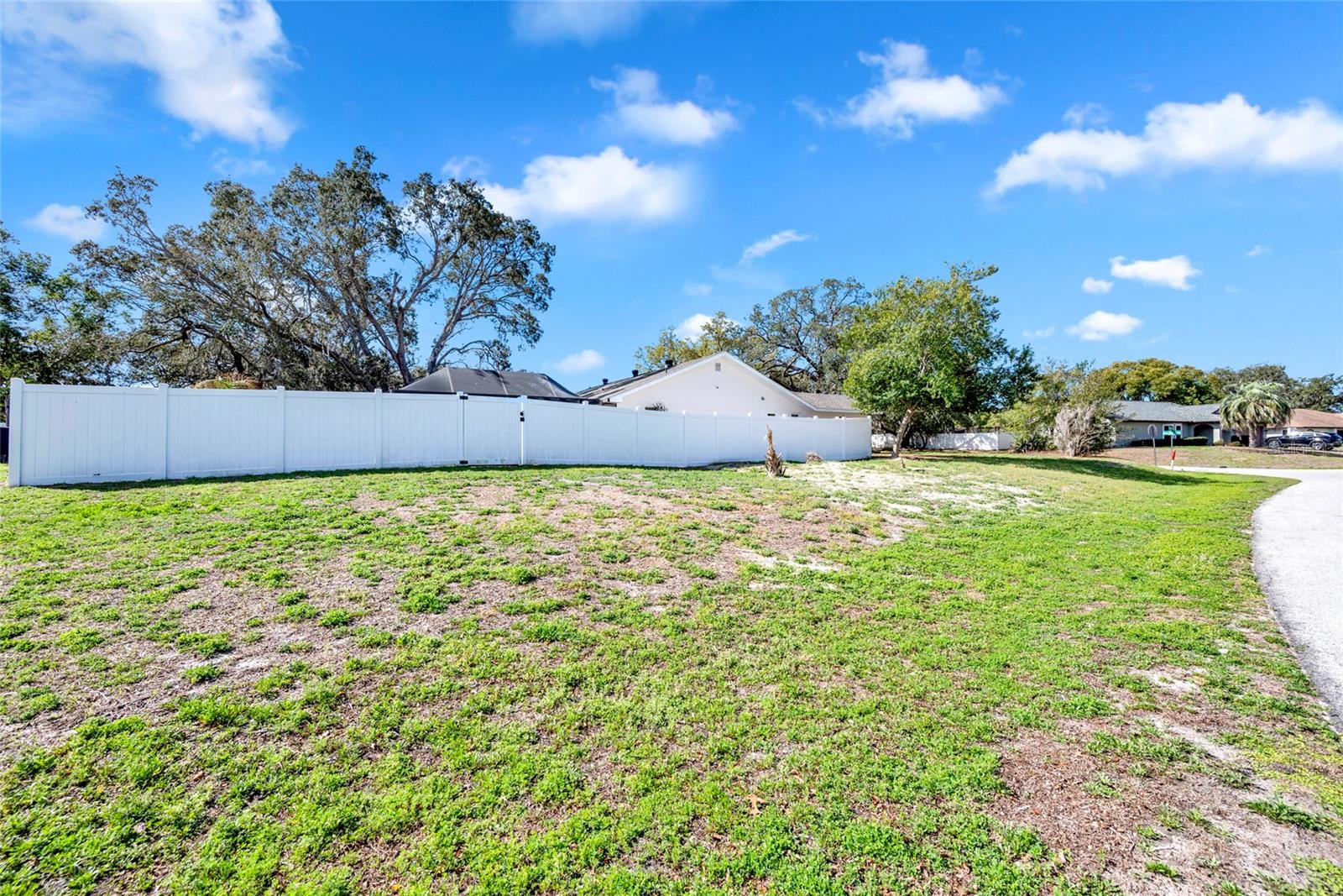 SPRING HILL - Residential