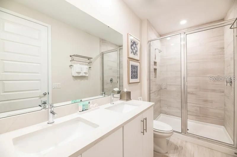 REUNION FAIRWAYS 17 & 18 PH 3 - Residential Lease