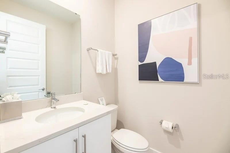 REUNION FAIRWAYS 17 & 18 PH 3 - Residential Lease