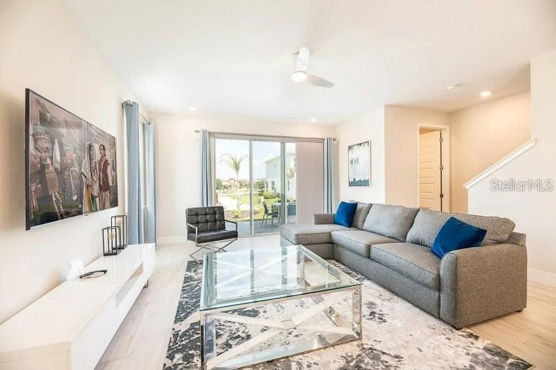 REUNION FAIRWAYS 17 & 18 PH 3 - Residential Lease